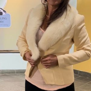 White tail FOX & hg Wool -Vintage, hiQuality, owned by the ceo of NM herself